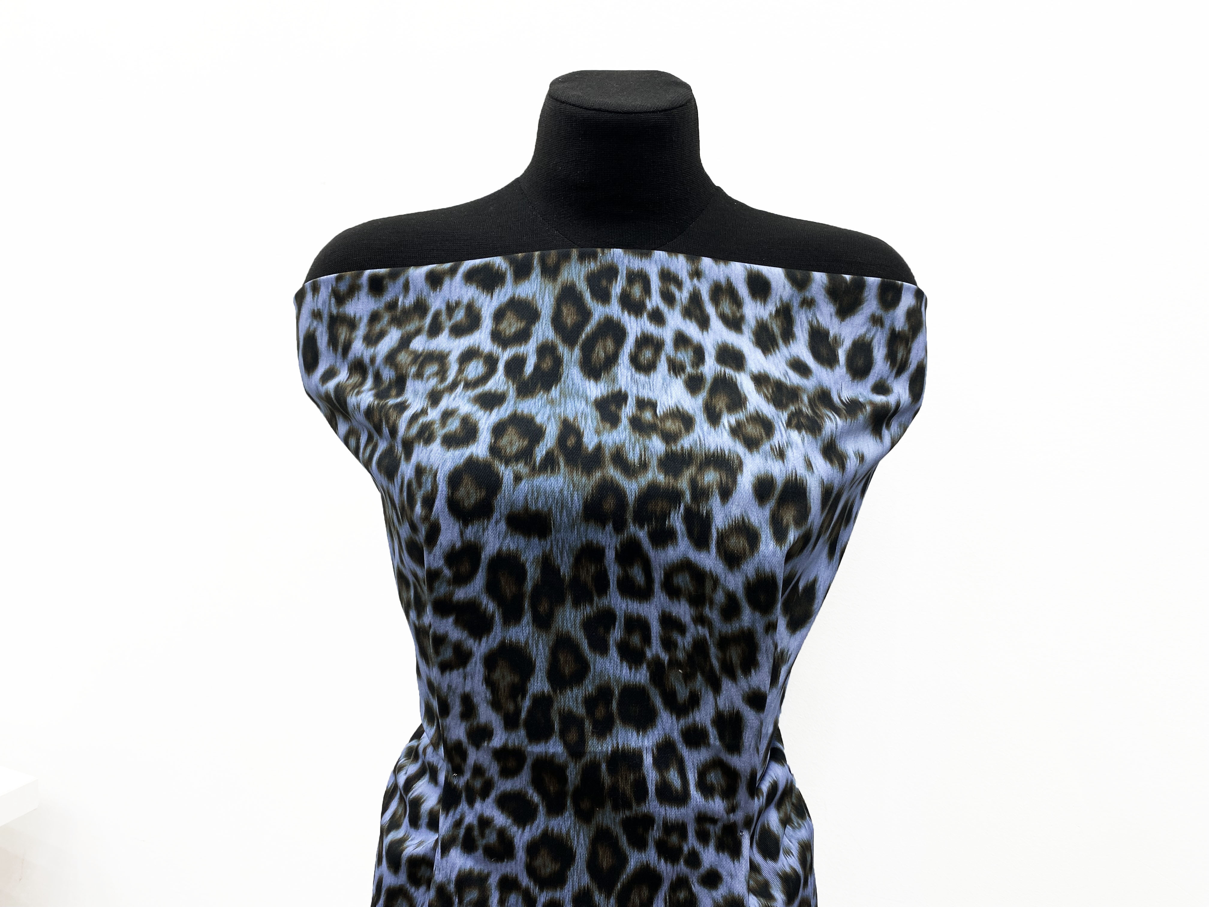 Ткань Джинса  голубого цвета с принтом  леопард 12626 5