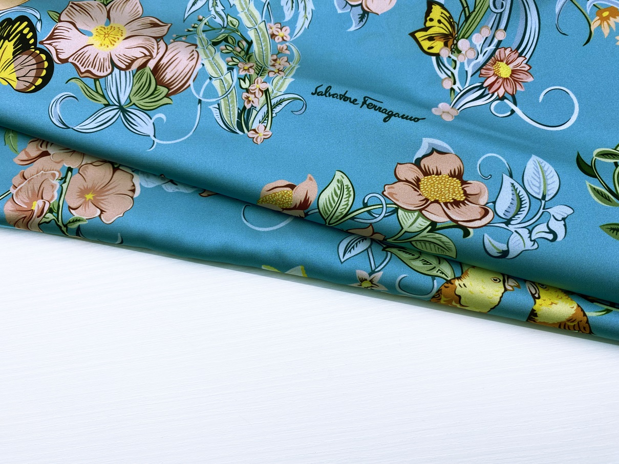 Ткань Шёлк Армани бирюзового цвета с принтом попугаи и  бабочки 46443 4