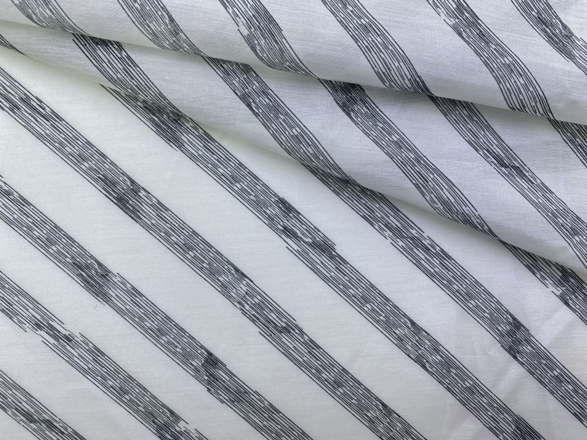 Ткань Муслин белого цвета с принтом  диагональные полосы  16739 1