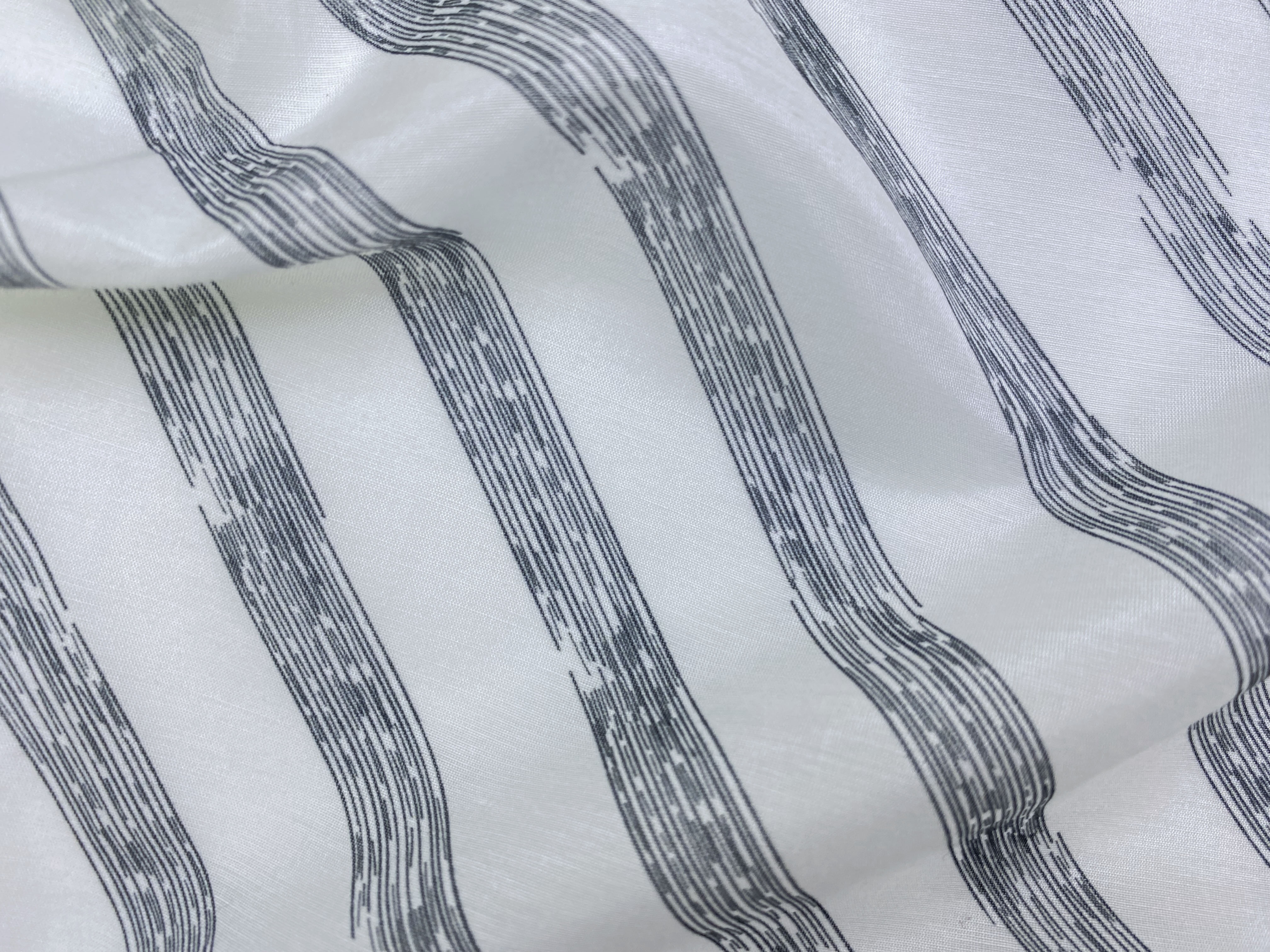 Ткань Муслин белого цвета с принтом  диагональные полосы  16739 3